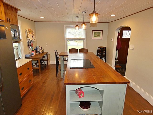 3685 South Hill Road, Hamburg, NY 14075