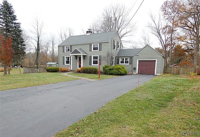 3685 South Hill Road, Hamburg, NY 14075