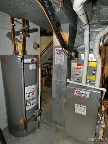 3685 South Hill Road, Hamburg, NY 14075