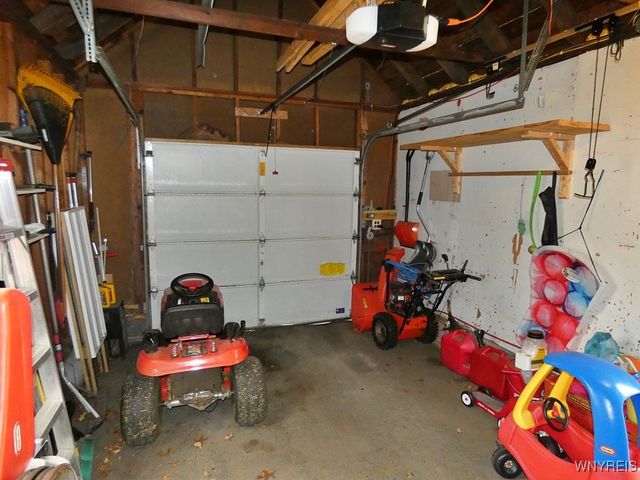 3685 South Hill Road, Hamburg, NY 14075