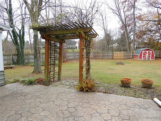 3685 South Hill Road, Hamburg, NY 14075