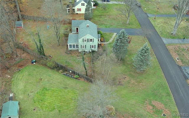 3685 South Hill Road, Hamburg, NY 14075