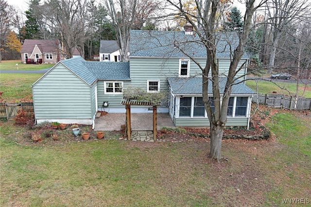 3685 South Hill Road, Hamburg, NY 14075