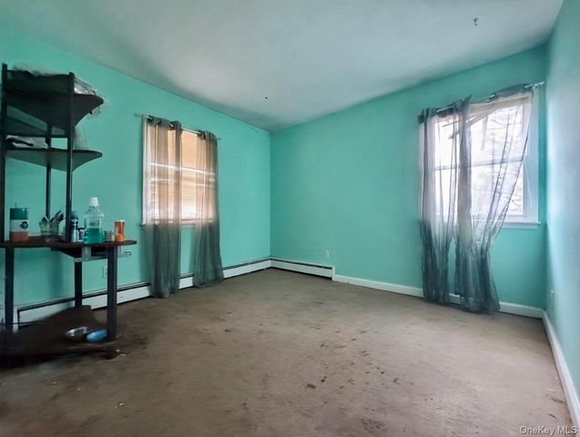 160 Lincoln Boulevard, Hauppauge, NY 11788