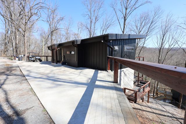 178 Mullican Dr, Smithville, TN 37166