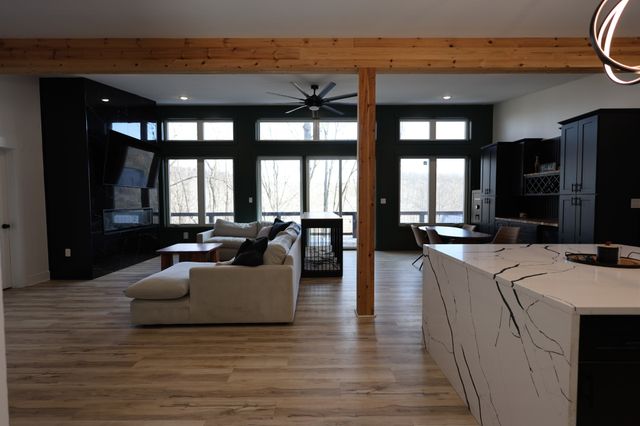 178 Mullican Dr, Smithville, TN 37166