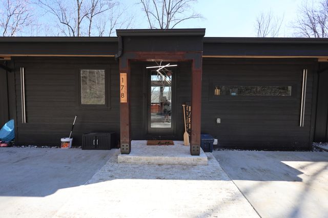 178 Mullican Dr, Smithville, TN 37166