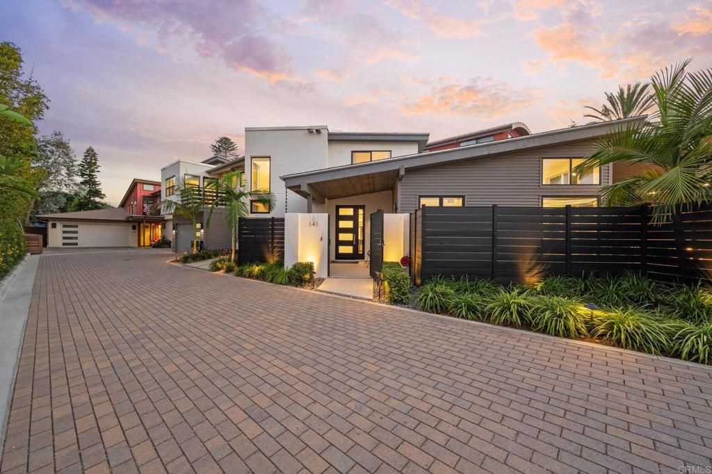 141 W Leucadia Blvd, Encinitas, CA 92024 — photo 2