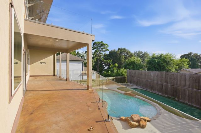 14951 Pollux Drive, Willis, TX 77318