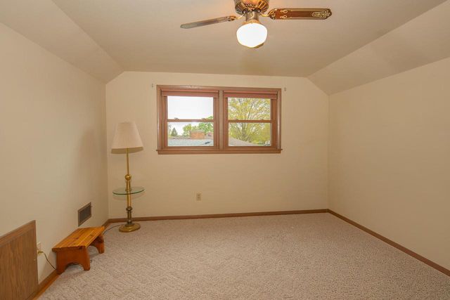 1432 Breeze TERRACE, Racine, WI 53406