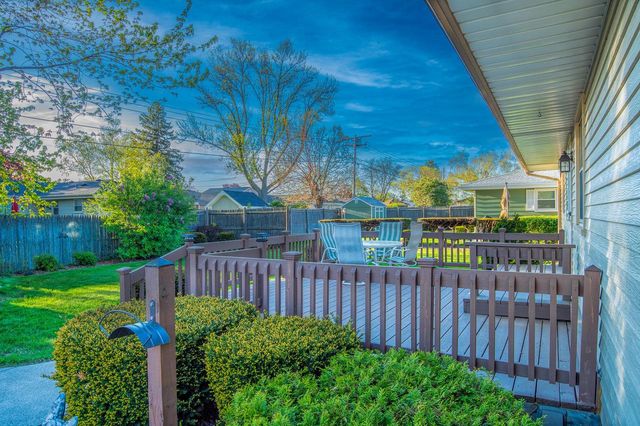 1432 Breeze TERRACE, Racine, WI 53406