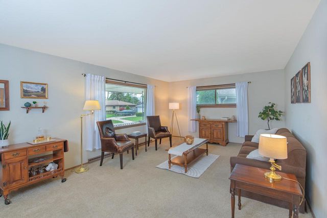 1432 Breeze TERRACE, Racine, WI 53406