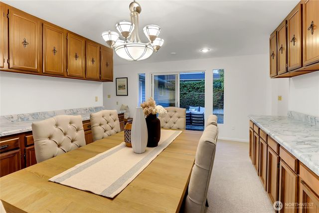 13544 37th Ave NE, Seattle, WA 98125