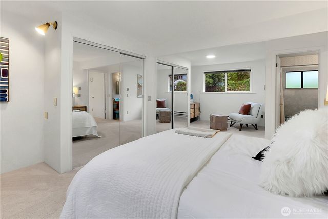 13544 37th Ave NE, Seattle, WA 98125