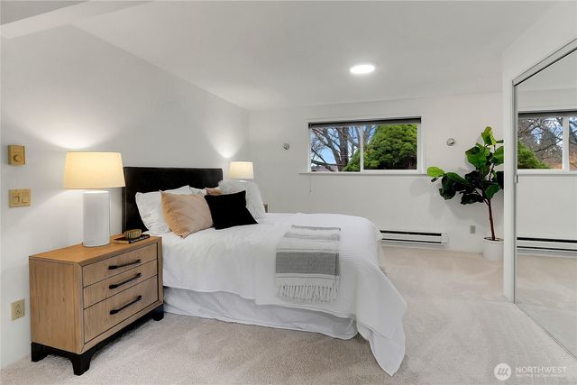 13544 37th Ave NE, Seattle, WA 98125