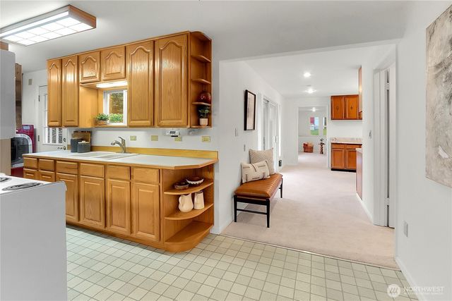 13544 37th Ave NE, Seattle, WA 98125