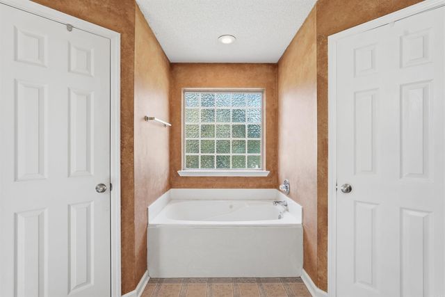 151 E Southridge Road, Bigelow, AR 72016