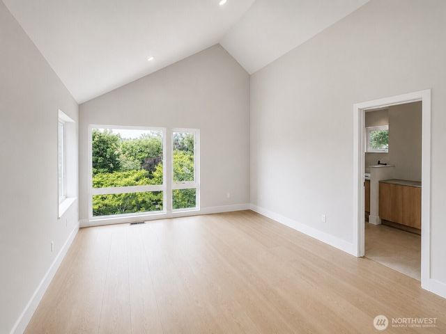5301 49th Avenue SW, Seattle, WA 98136