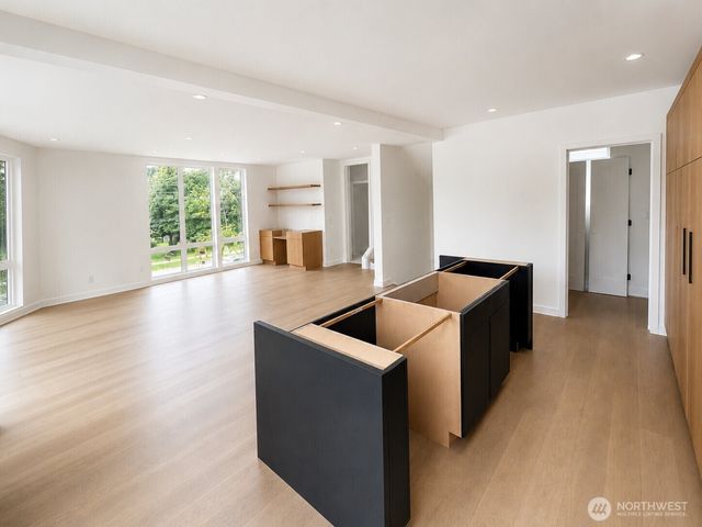 5301 49th Avenue SW, Seattle, WA 98136