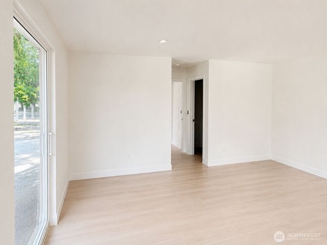 5301 49th Avenue SW, Seattle, WA 98136