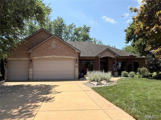 824 Ringer Court, Unincorporated, MO 63129