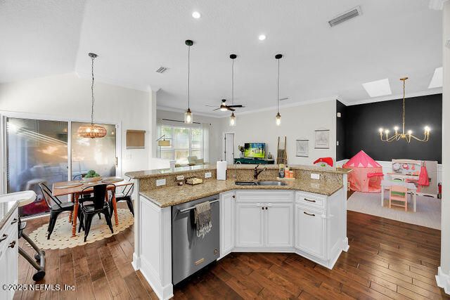 6146 ALPENROSE Avenue, Jacksonville, FL 32256