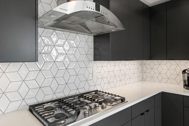 1240 2nd Street S 1419, Minneapolis, MN 55415