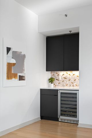 1240 2nd Street S 1419, Minneapolis, MN 55415