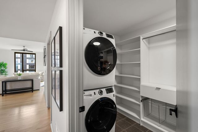 1240 2nd Street S 1419, Minneapolis, MN 55415