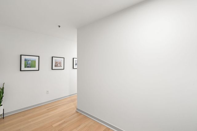 1240 2nd Street S 1419, Minneapolis, MN 55415