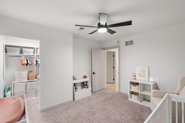 1240 2nd Street S 1419, Minneapolis, MN 55415