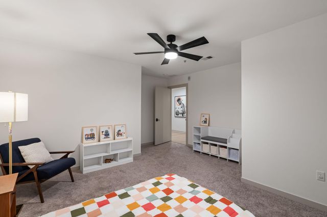 1240 2nd Street S 1419, Minneapolis, MN 55415