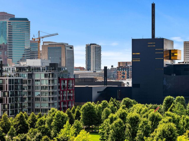 1240 2nd Street S 1419, Minneapolis, MN 55415