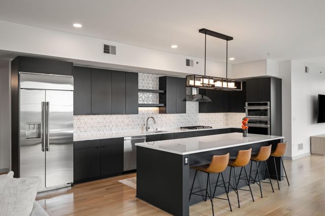 1240 2nd Street S 1419, Minneapolis, MN 55415