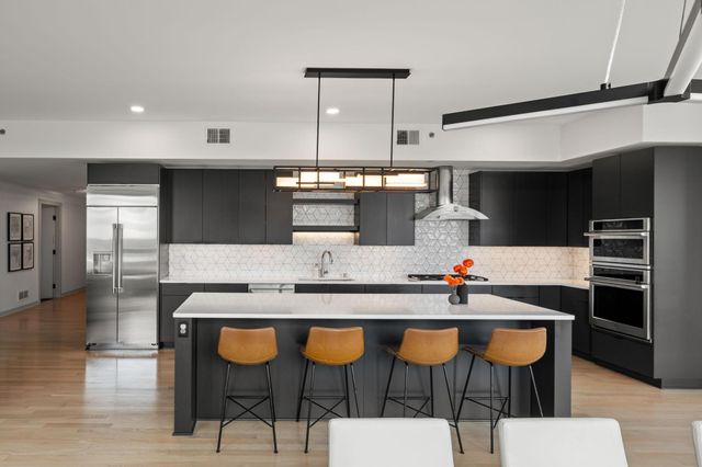 1240 2nd Street S 1419, Minneapolis, MN 55415