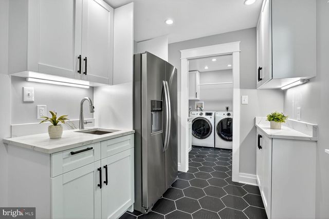 4122 FERRY LANDING RD, Alexandria, VA 22309