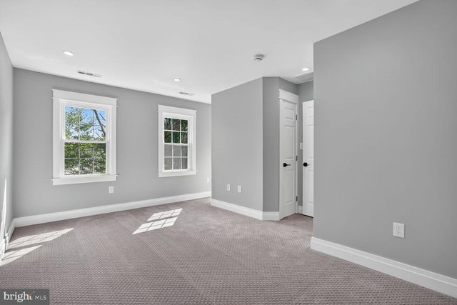 4122 FERRY LANDING RD, Alexandria, VA 22309