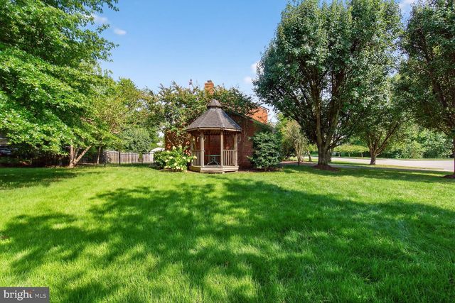 4122 FERRY LANDING RD, Alexandria, VA 22309