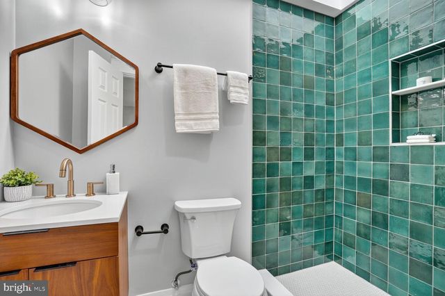 4122 FERRY LANDING RD, Alexandria, VA 22309