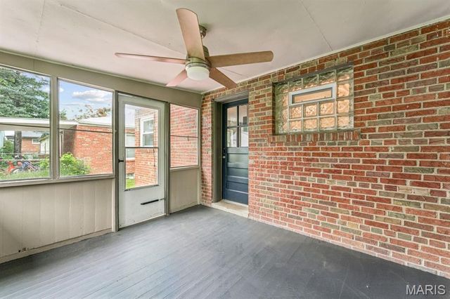 4114 McDonald Avenue, St Louis, MO 63116
