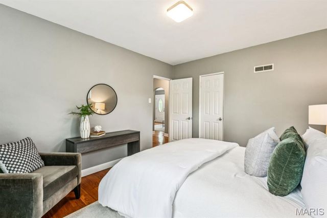 4114 McDonald Avenue, St Louis, MO 63116