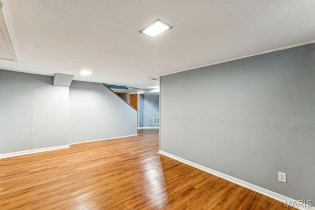 4114 McDonald Avenue, St Louis, MO 63116