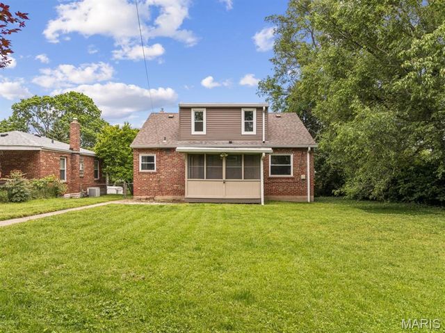 4114 McDonald Avenue, St Louis, MO 63116