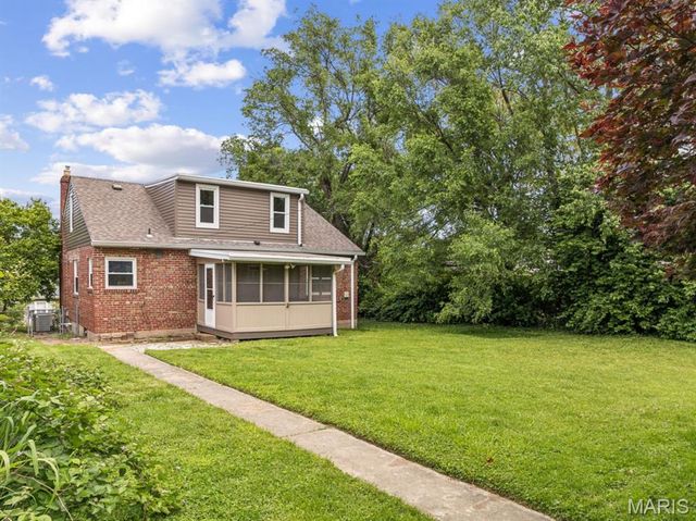 4114 McDonald Avenue, St Louis, MO 63116