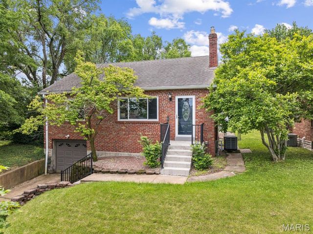 4114 McDonald Avenue, St Louis, MO 63116
