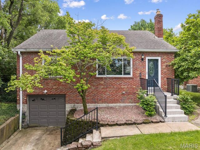 4114 McDonald Avenue, St Louis, MO 63116