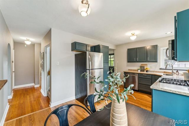 4114 McDonald Avenue, St Louis, MO 63116