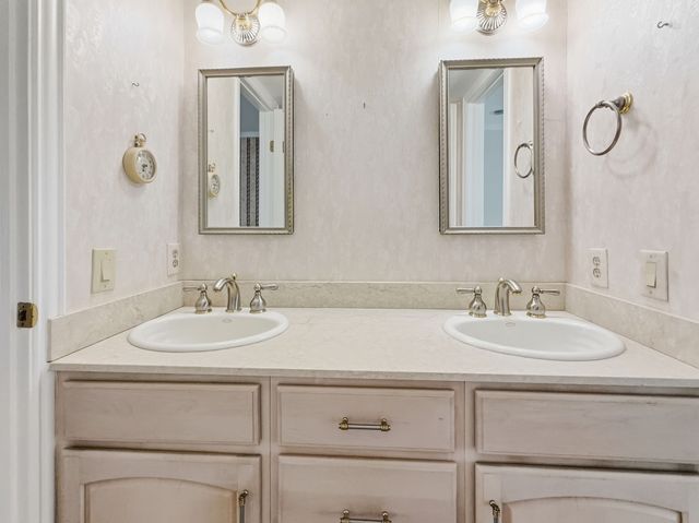 2727 Shelby Avenue N, Dallas, TX 75219