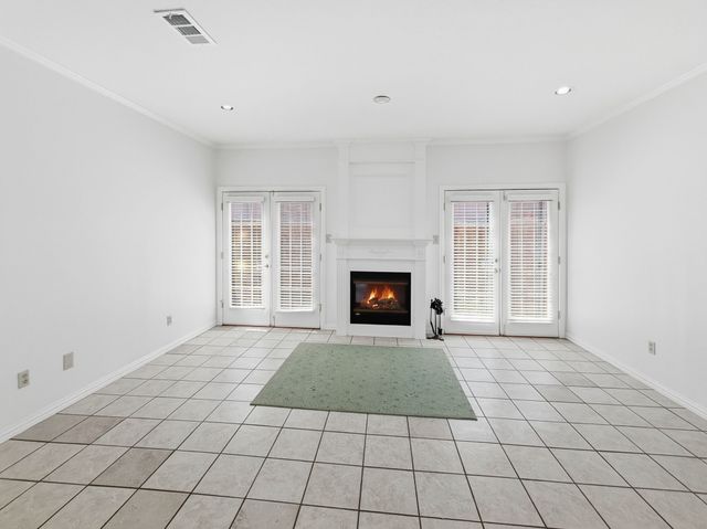 2727 Shelby Avenue N, Dallas, TX 75219