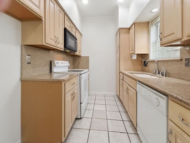 2727 Shelby Avenue N, Dallas, TX 75219